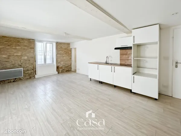 Studio 1 pièce 25 m²