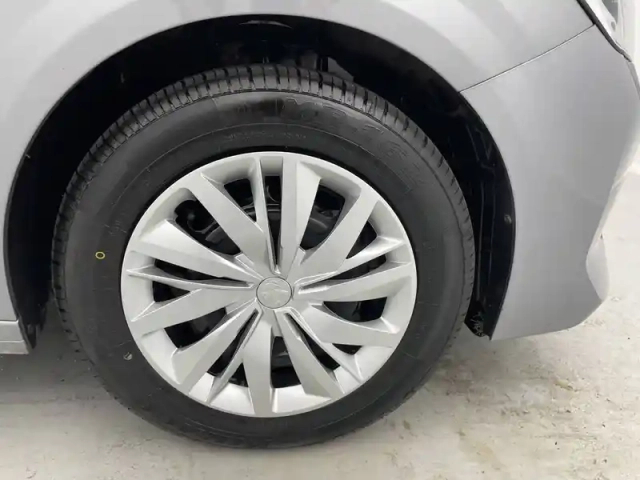 Peugeot 208 puretech 75 s&amp;s bvm5 — photo 18