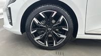 Renault Clio 1.0 TCe 90ch Techno - 24 — photo 11