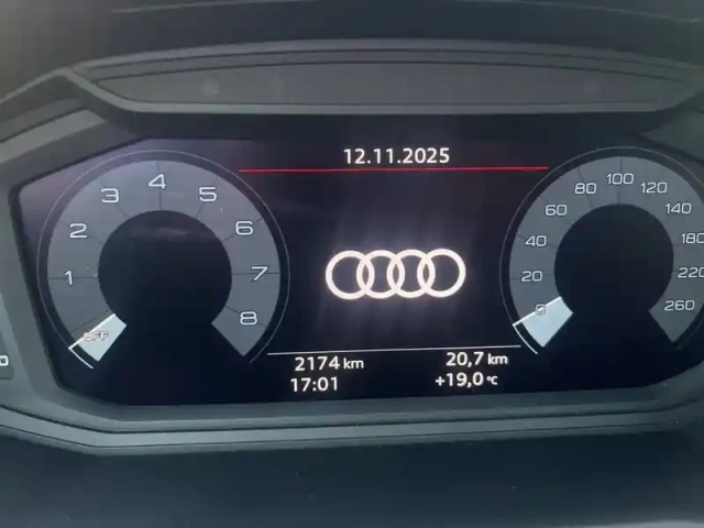 Audi A1 sportback 30 tfsi 116 ch s tronic 7 — photo 17