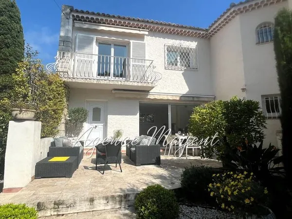 Appartement 4 pièces 121 m²