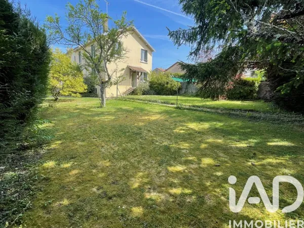 Maison 9 pièces 200 m²