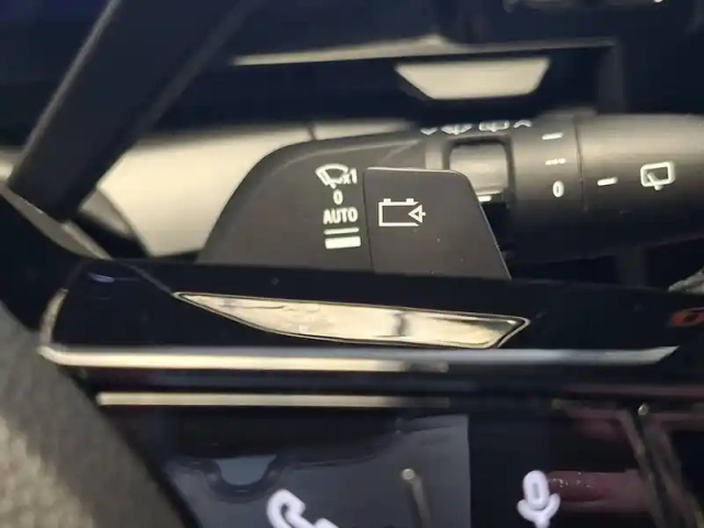 Renault Megane e-tech ev60 130ch optimum charge — photo 42