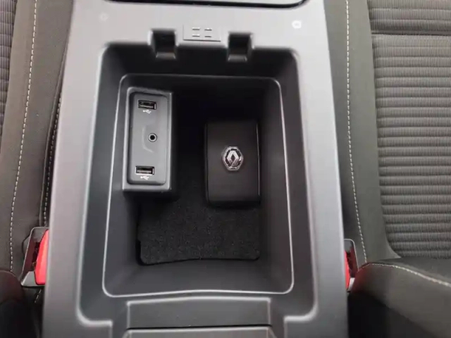Renault Scenic grand  tce 140 — photo 61