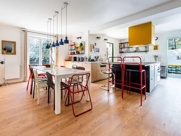 Appartement 14 pièces 345 m²