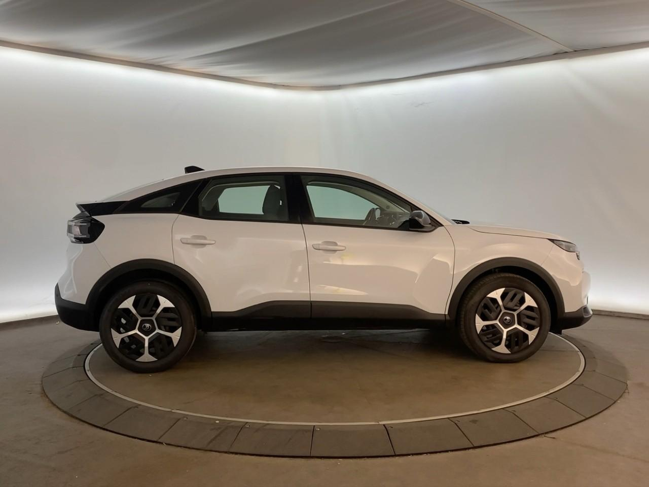 Citroën C4 hybride 136 e-dcs6 plus — photo 4