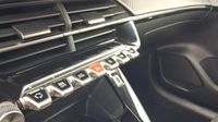 Peugeot 208 Style PureTech 100 S S EAT8 — photo 15