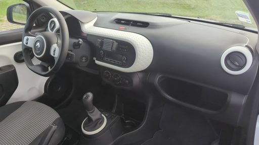 Renault Twingo 1.0 SCe 70 - Zen – 2017 – 94028 km – Essence – Boîte Manuelle — photo 20