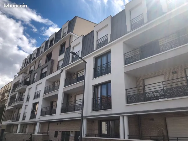 Appartement 3 pieces petite residence meuble