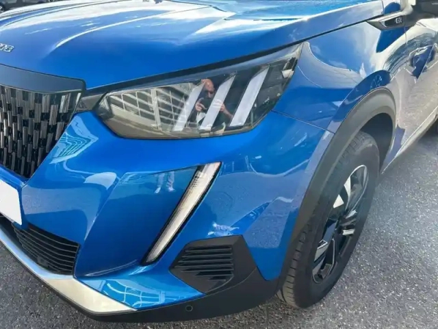 Peugeot 2008 puretech 130 s&amp;s eat8 — photo 31