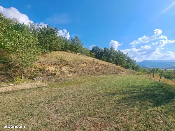 Exploitation agricole 16 425 m²