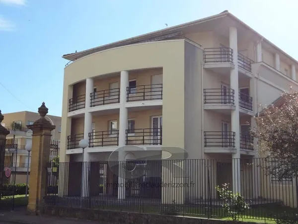 Studio 1 pièce 22 m²