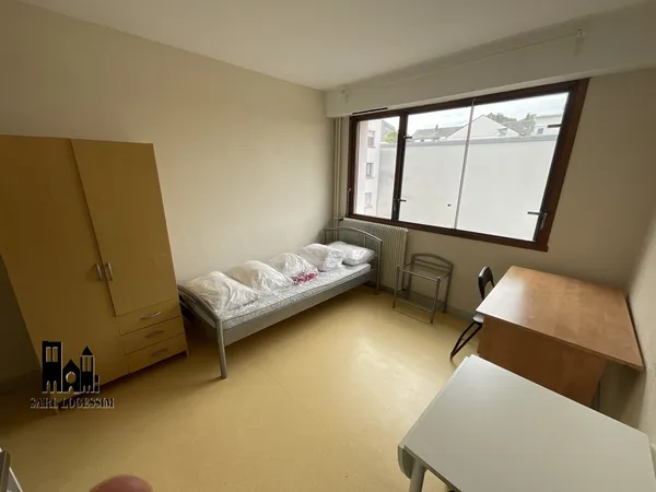 A LOUER - Quartier Avaricum - Studio meublé