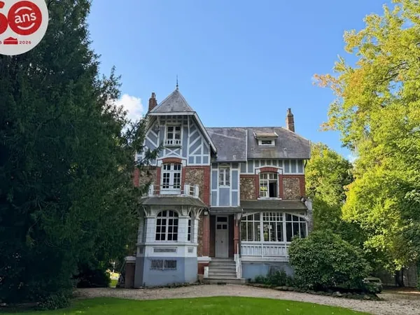 Maison 6 pièces 250 m²