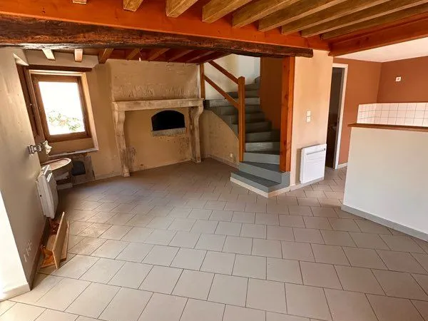 Maison rénovée de 90 m² avec mezzanine - Saint-Père (89450)