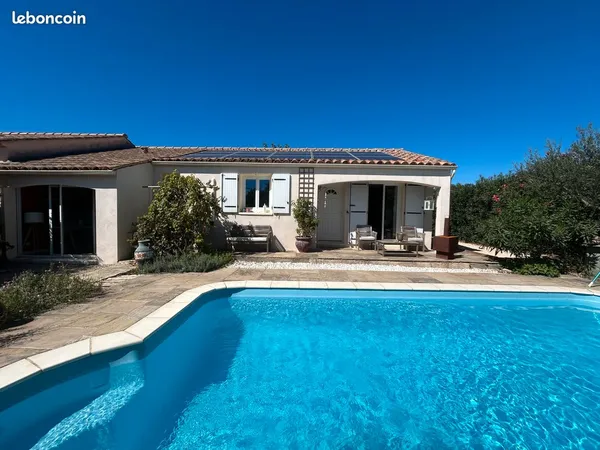 Maison meublée de plain-pied, piscine, 3 chambres