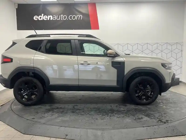 Dacia Duster hybrid-g 150 4x4 — photo 33