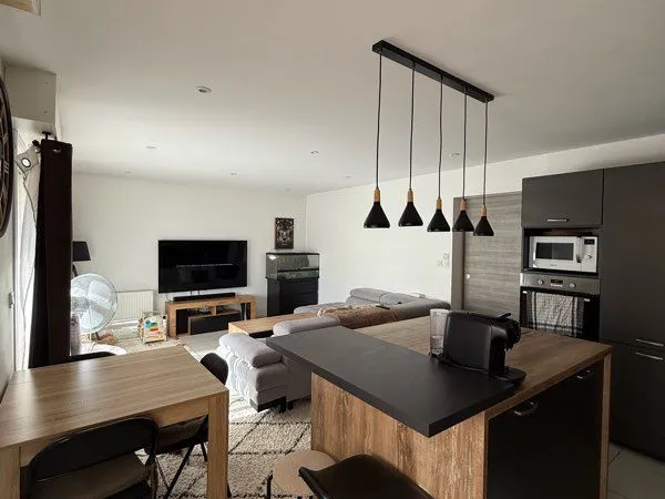 Appartement T3 - 70 m² - Aix-les-Bains - Garage, cave et balcon