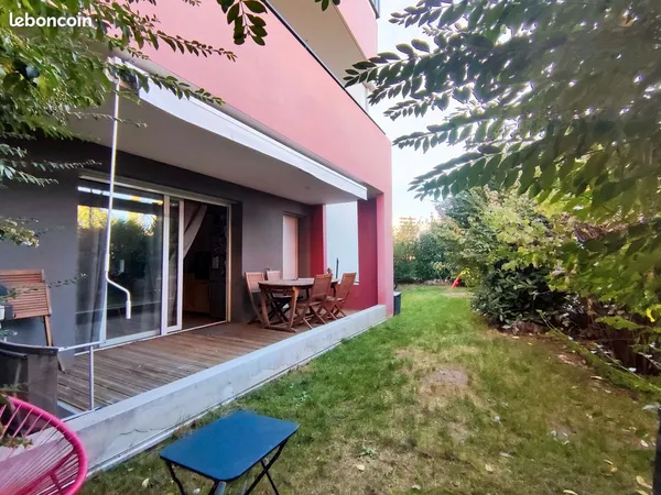 Annemasse - t3 avec terrasse, jardin privatif de 80 m² et garage