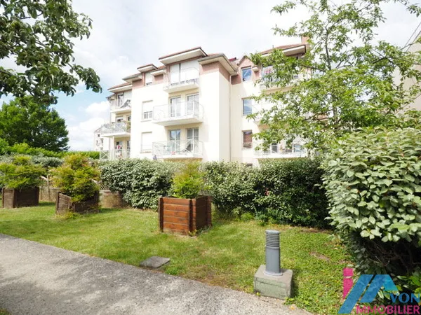 Melun : appartement T2 avec balcon et un parking en S/Sol