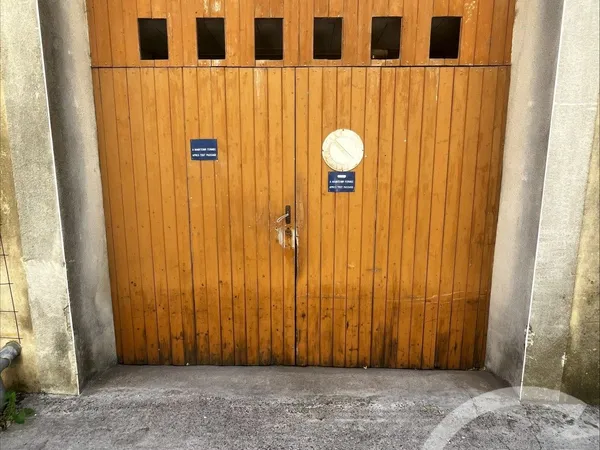 Parking 16 m²