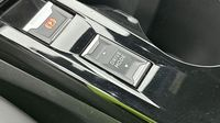 Peugeot 2008 1.2 PureTech 100ch S&S Allure — photo 19