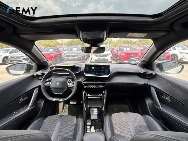 Peugeot 208 electrique 50 kwh 136ch — photo 8