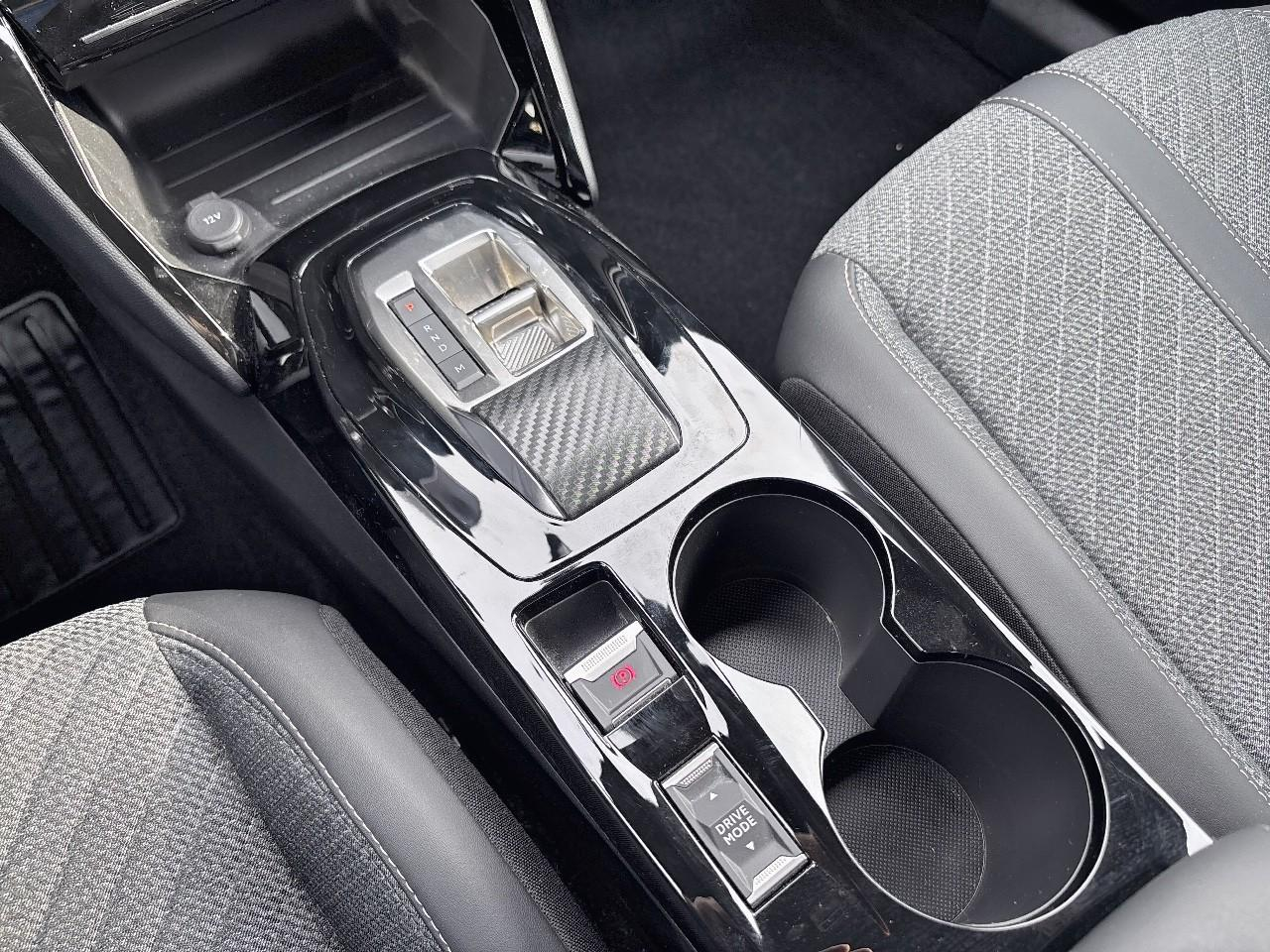 Peugeot 2008 1.2 puretech 130ch s&s allure eat8 — photo 24