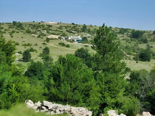 Propriété 2 pièces 900 m²