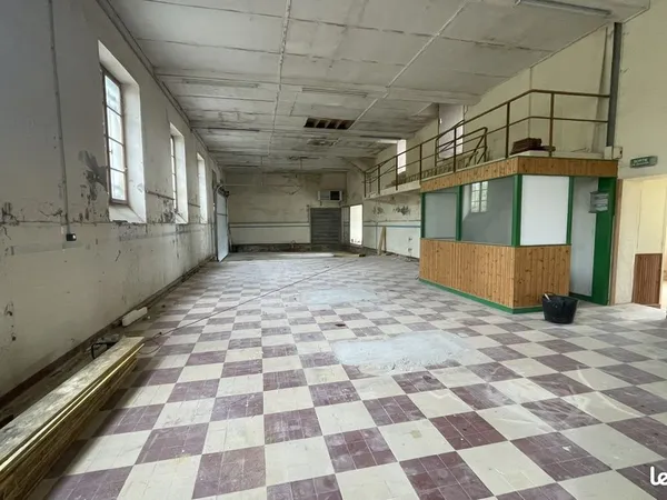 Entrepôt 230 m² Beauvoir-sur-Niort