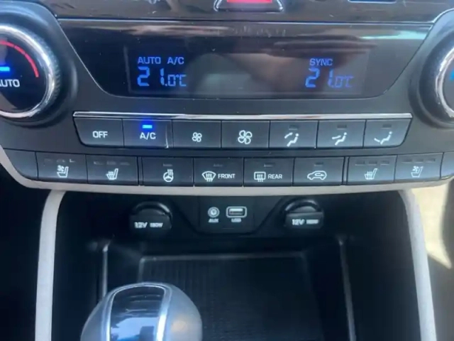 Hyundai Tucson 1.7 crdi 141 dct-7 executive — photo 12