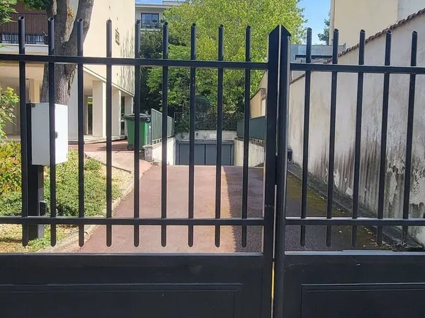 Parking 11 m²
