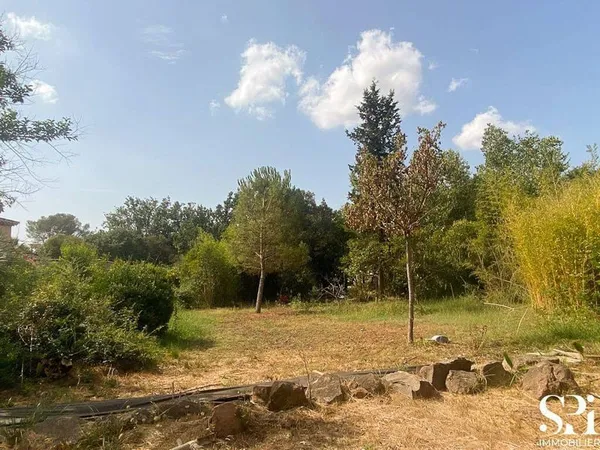 Terrain constructible 2000 m²