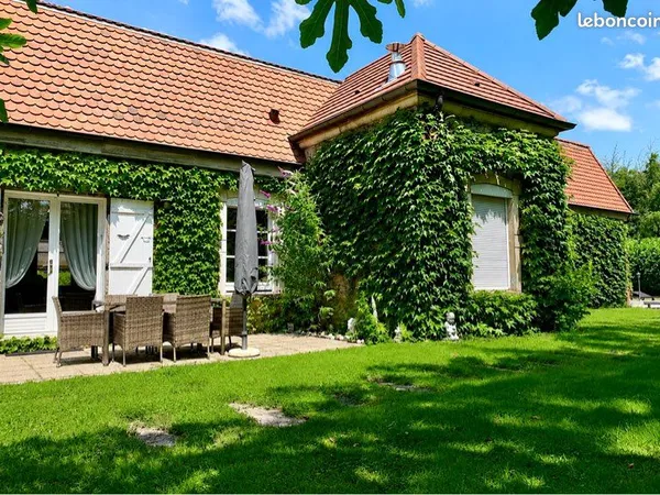 Maison atypique à vendre à Sornay proche de Louhans (71)