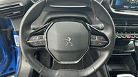 Peugeot 2008 1.2 PureTech 130ch S&S Roadtrip — photo 12