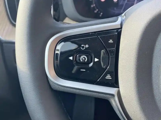 Volvo Xc60 t6 hybride rechargeable 350ch ultra style dark geartronic 8 awd — photo 12