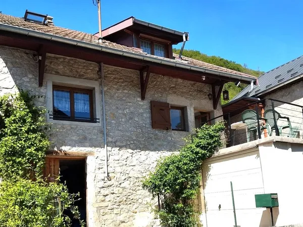 Maison de charme 5 minutes de Seyssel - sans travaux -