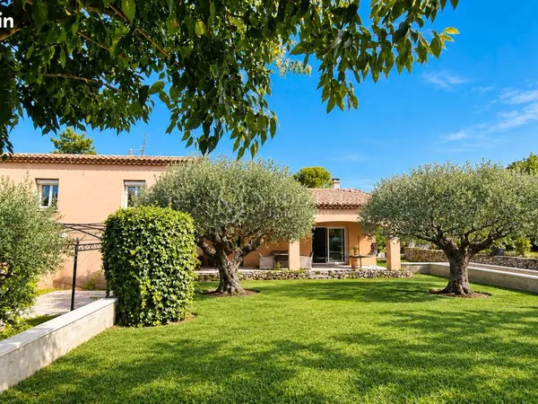Propriété 6 pièces 208 m²