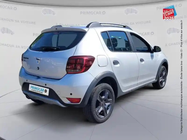 Dacia Sandero 0.9 tce 90ch explorer — photo 6