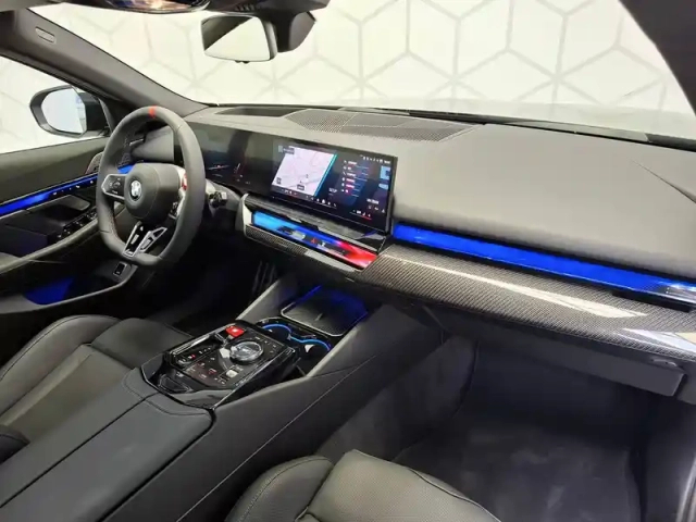Bmw Serie 5 m5 touring phev 727 ch bva8 — photo 24