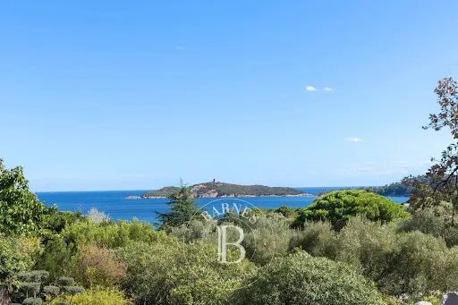 Propriété 6 pièces 170 m²