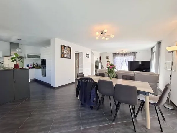 Maison 7 pièces 150 m²