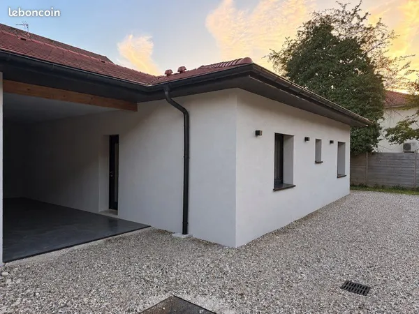 Apprieu - maison de 2025 - dpe a - plain-pied - au calme d'une impasse