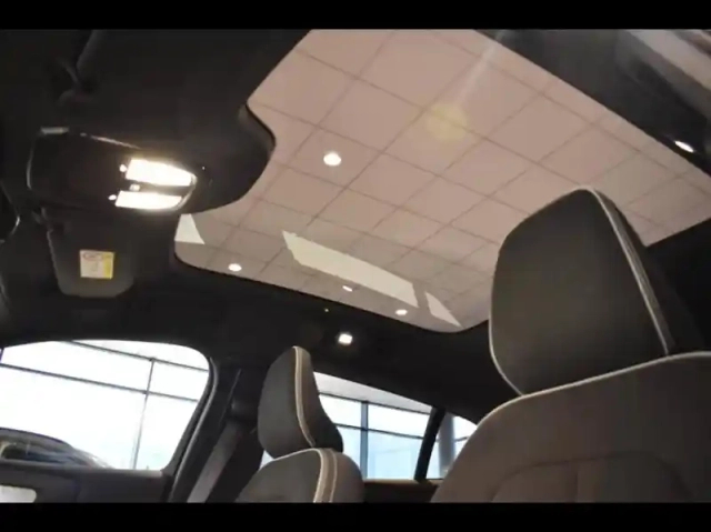 Volvo C40 recharge twin 408ch ultimate awd — photo 29