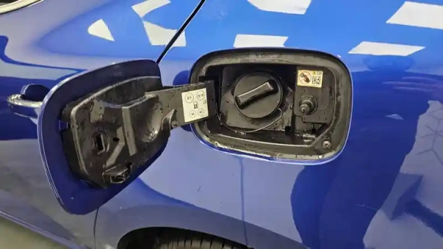 Renault Megane mégane iv berline e-tech plug-in hybride 160 — photo 20
