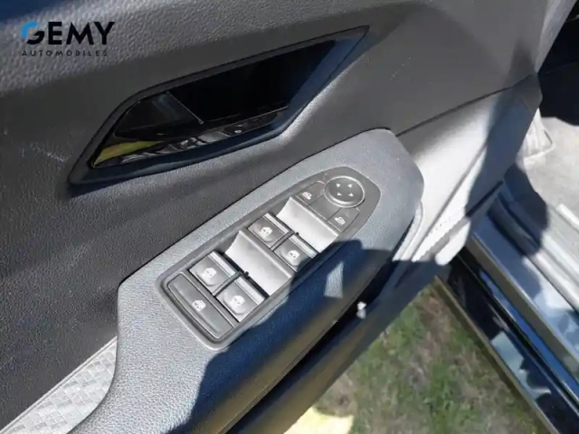 Renault Megane e-tech ev60 220 ch super charge — photo 18