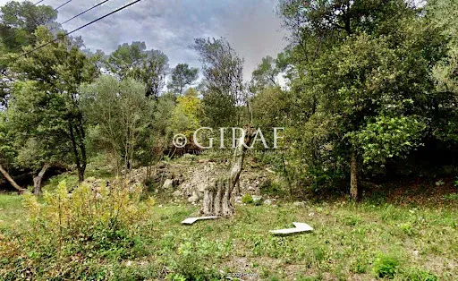 Terrain 3075 m²