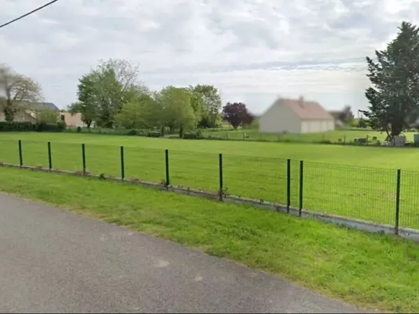 Terrain à aménager 973 m²