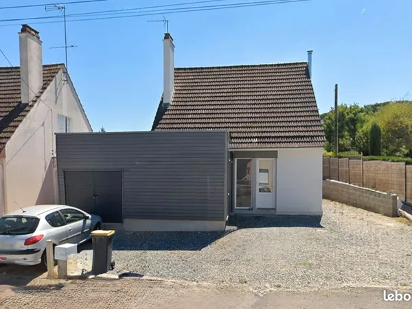 À LOUER - Maison 115m² avec jardin proche Espace Mayenne