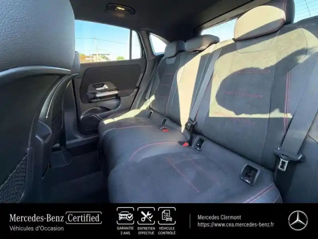 Mercedes Gla 180 d 116ch amg line 8g-dct — photo 14